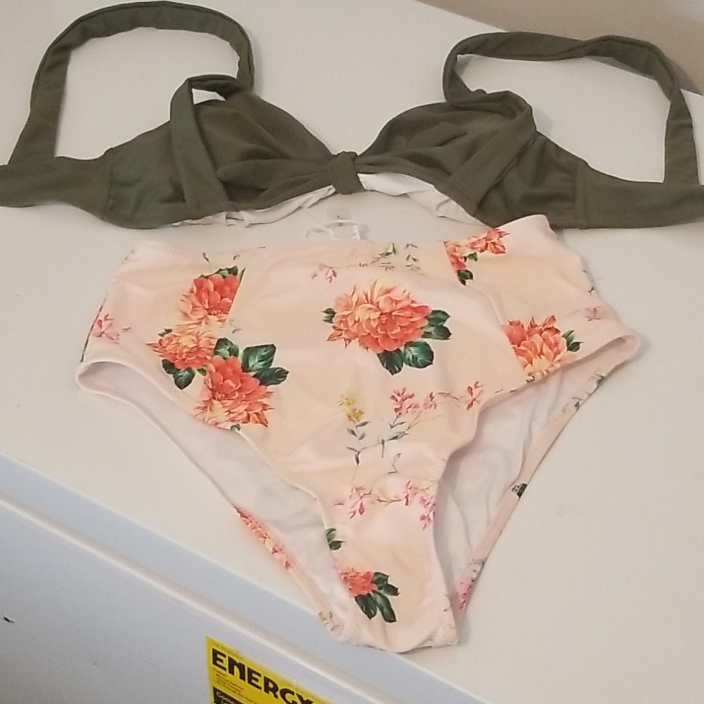 Cupshe swin suit